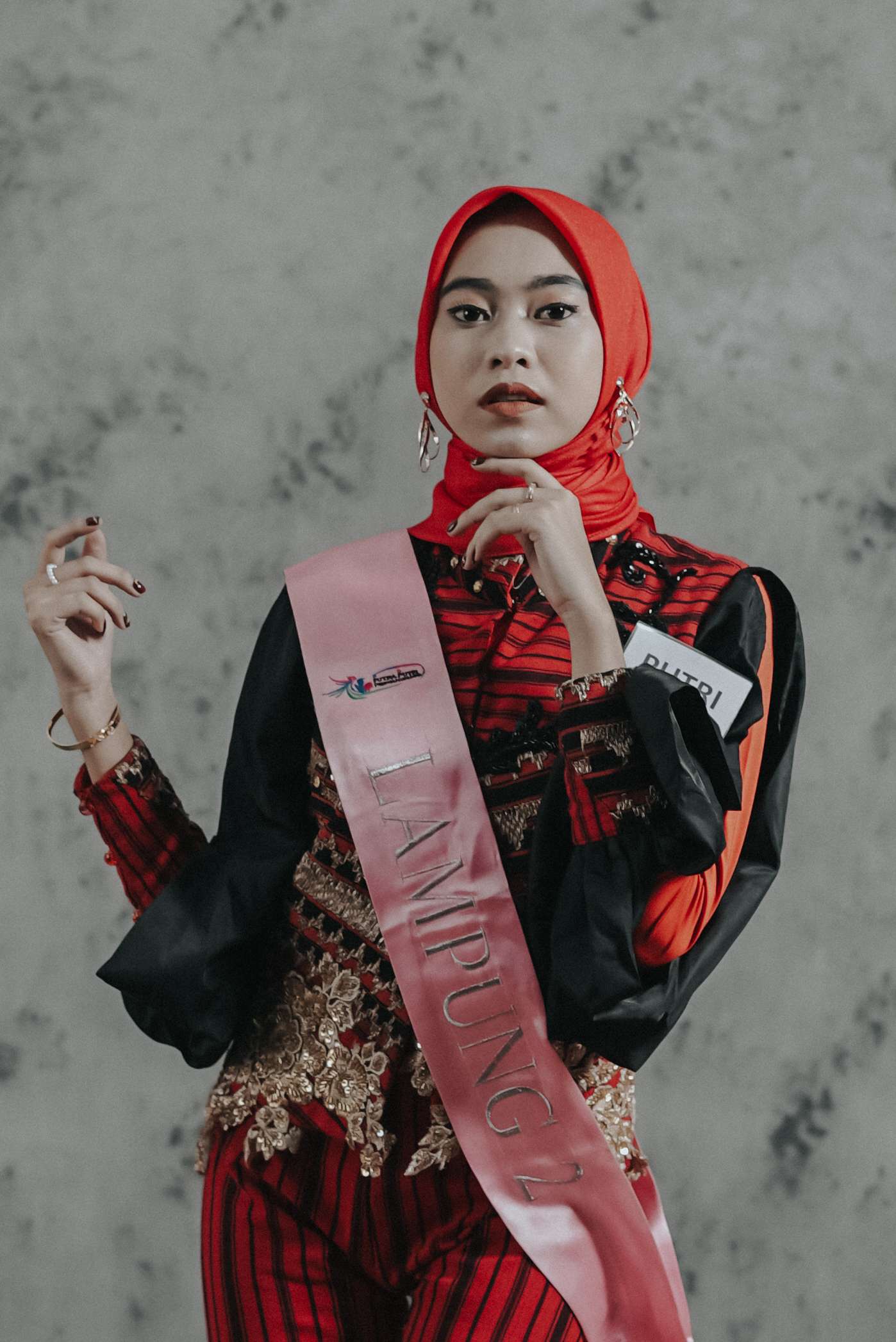 PUTRI DWI MURTIVIA 